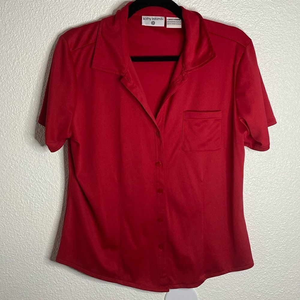 Kathy Ireland- red button up short sleeve- Size large
